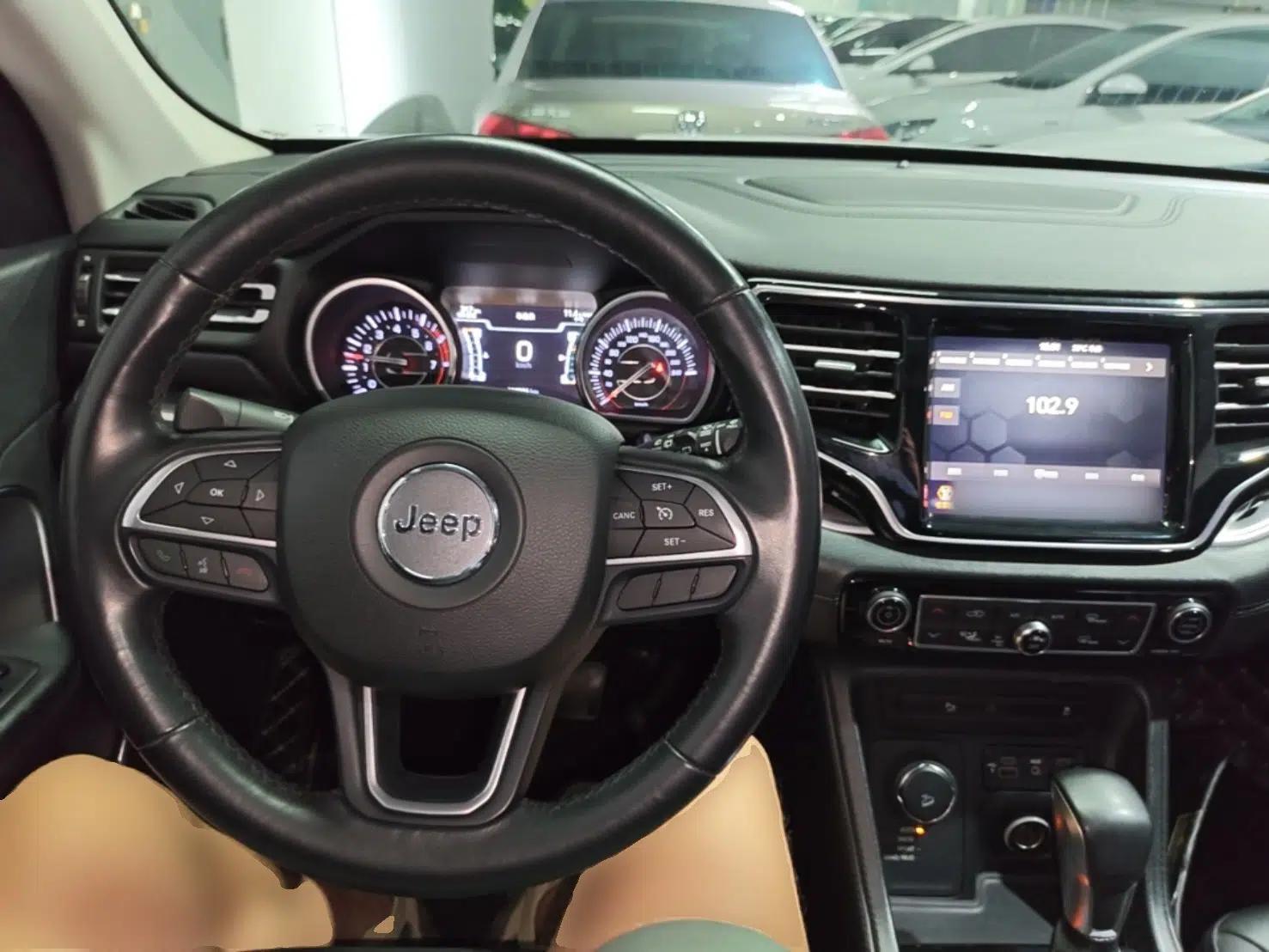 Jeep Commander 2018 2.0T Four-Wheel Drive Prestige Edition China V — миниатюра 17