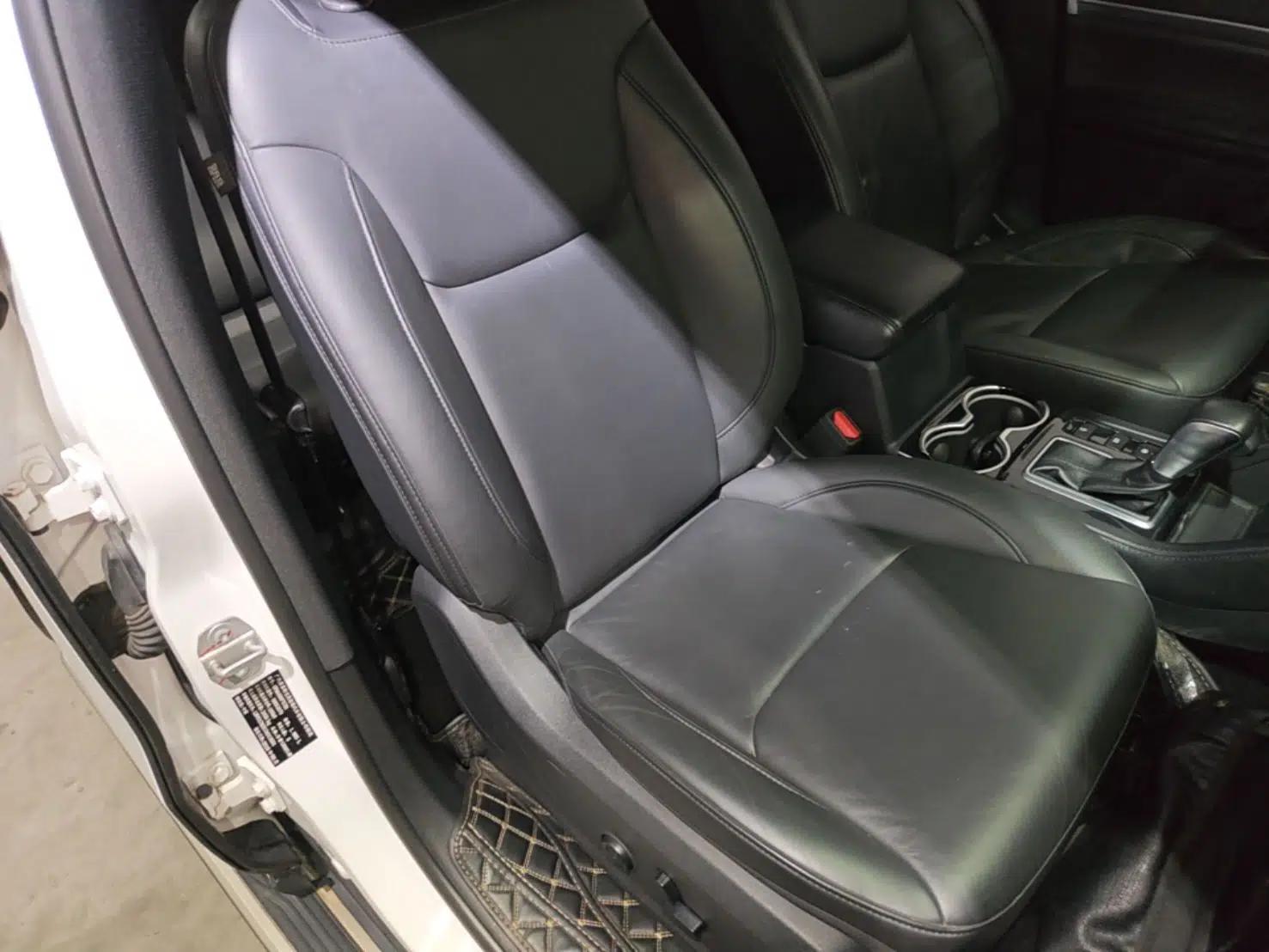 Jeep Commander 2018 2.0T Four-Wheel Drive Prestige Edition China V — миниатюра 24