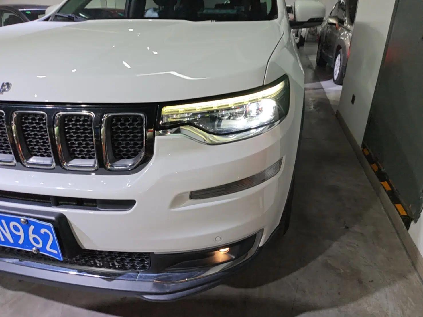 Jeep Commander 2018 2.0T Four-Wheel Drive Prestige Edition China V — миниатюра 8