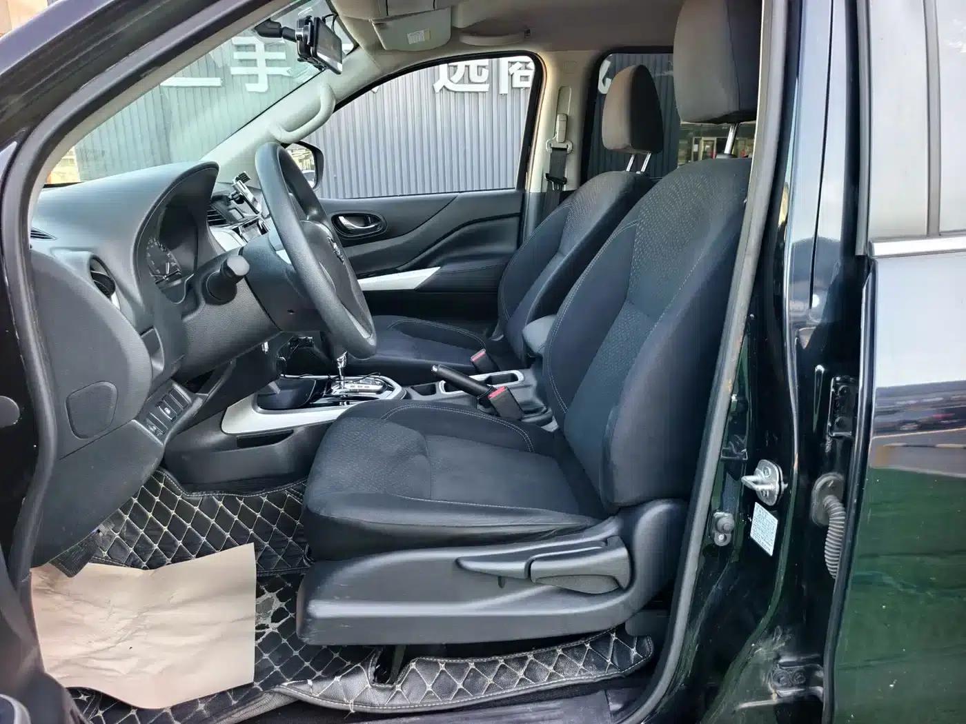 2017 Navara 2.5L Automatic 4WD Luxury Edition QR25 — миниатюра 11