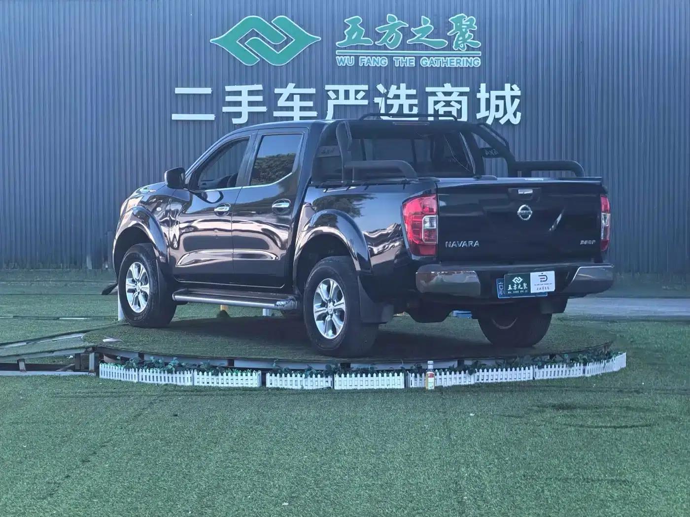 2017 Navara 2.5L Automatic 4WD Luxury Edition QR25 — миниатюра 19