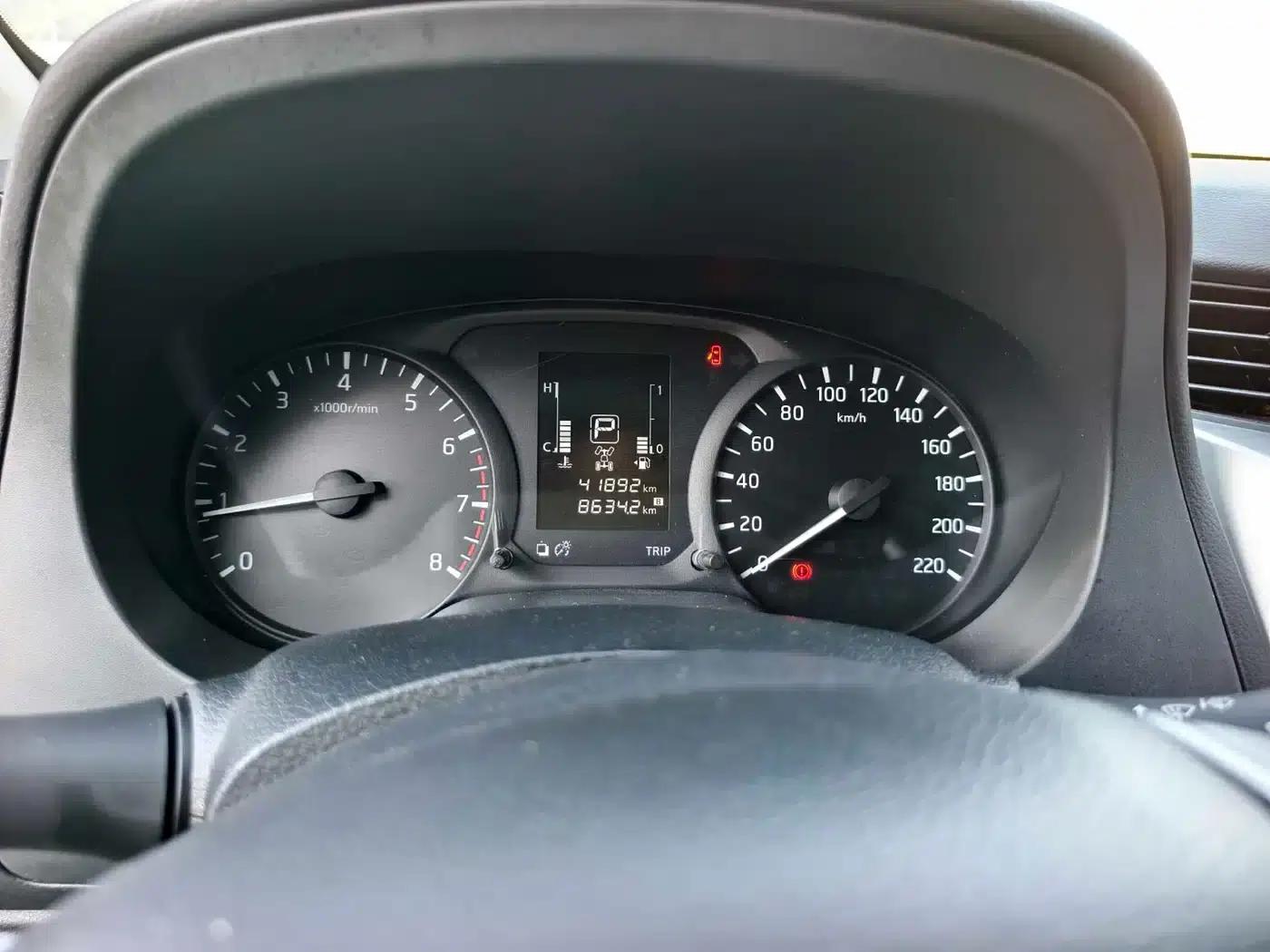2017 Navara 2.5L Automatic 4WD Luxury Edition QR25 — миниатюра 4