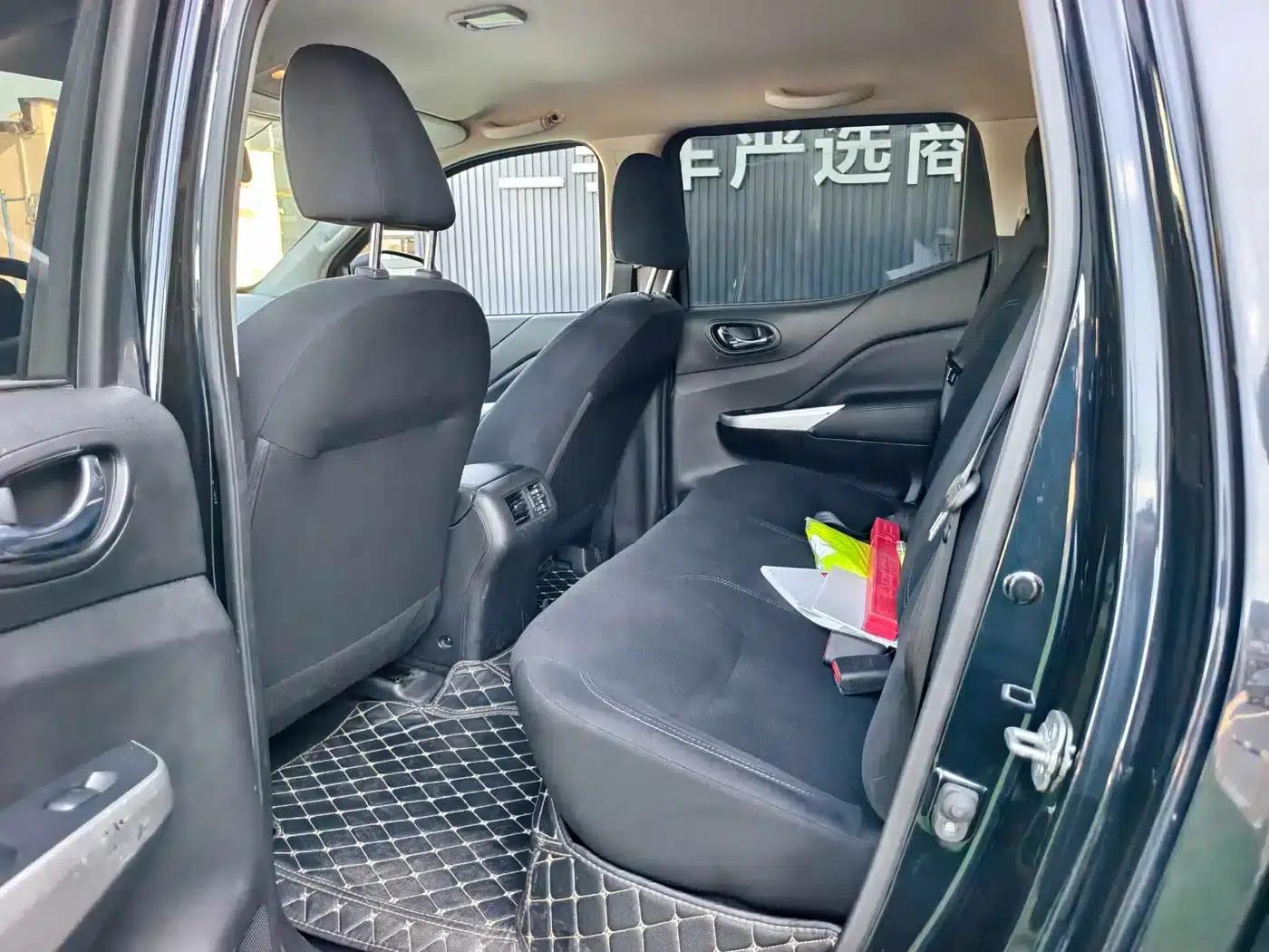 2017 Navara 2.5L Automatic 4WD Luxury Edition QR25 — миниатюра 6
