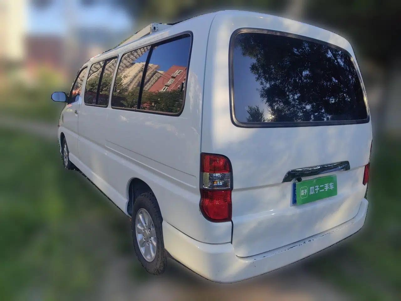 Jinbei Grace Jinbei 2016, 5-speed manual, gasoline, 2.0L, 6 seats — миниатюра 4