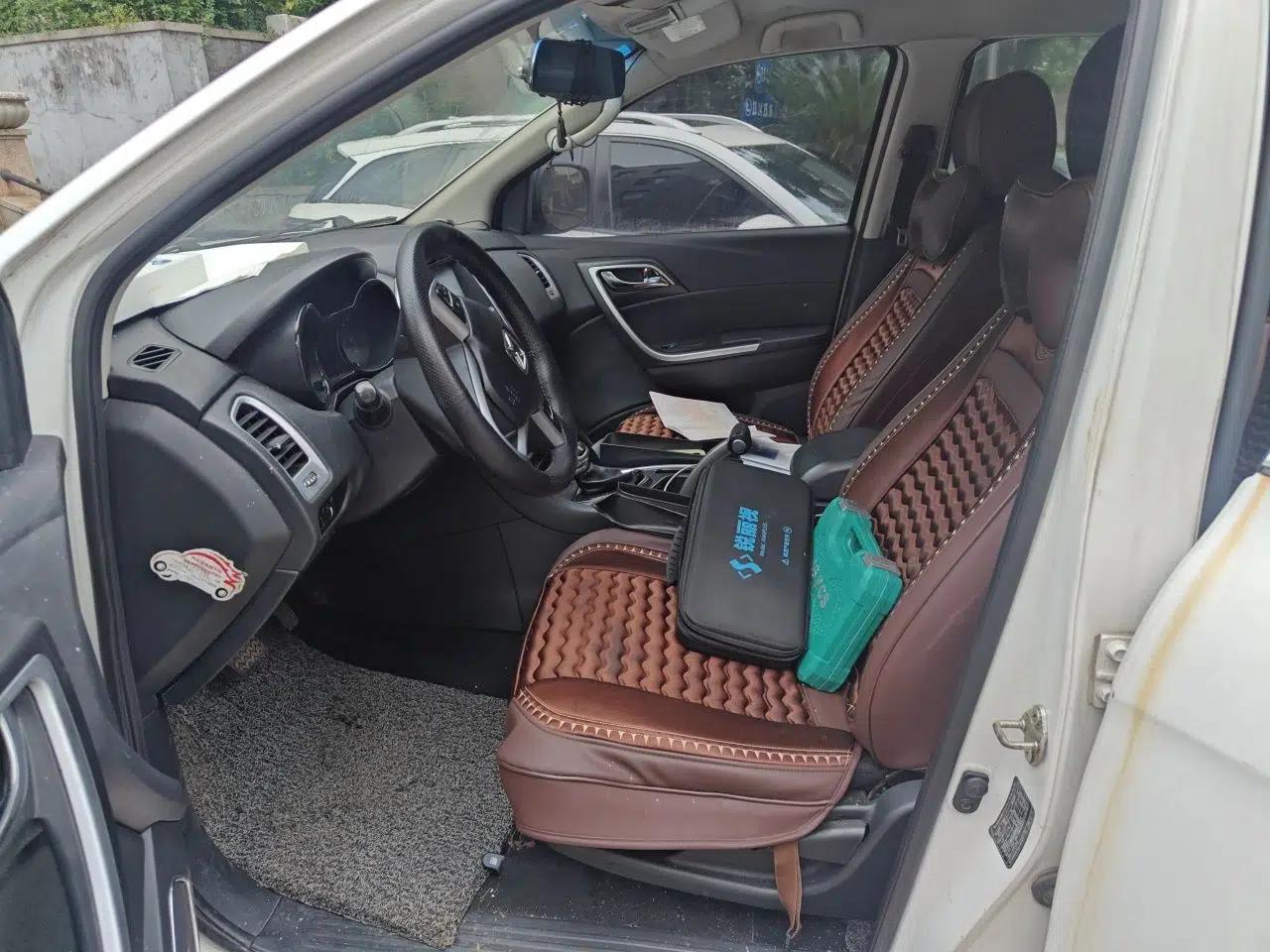 JMC Yusheng S350 2013 2.4T Automatic 2WD Diesel Luxury Edition 5 Seats — миниатюра 16