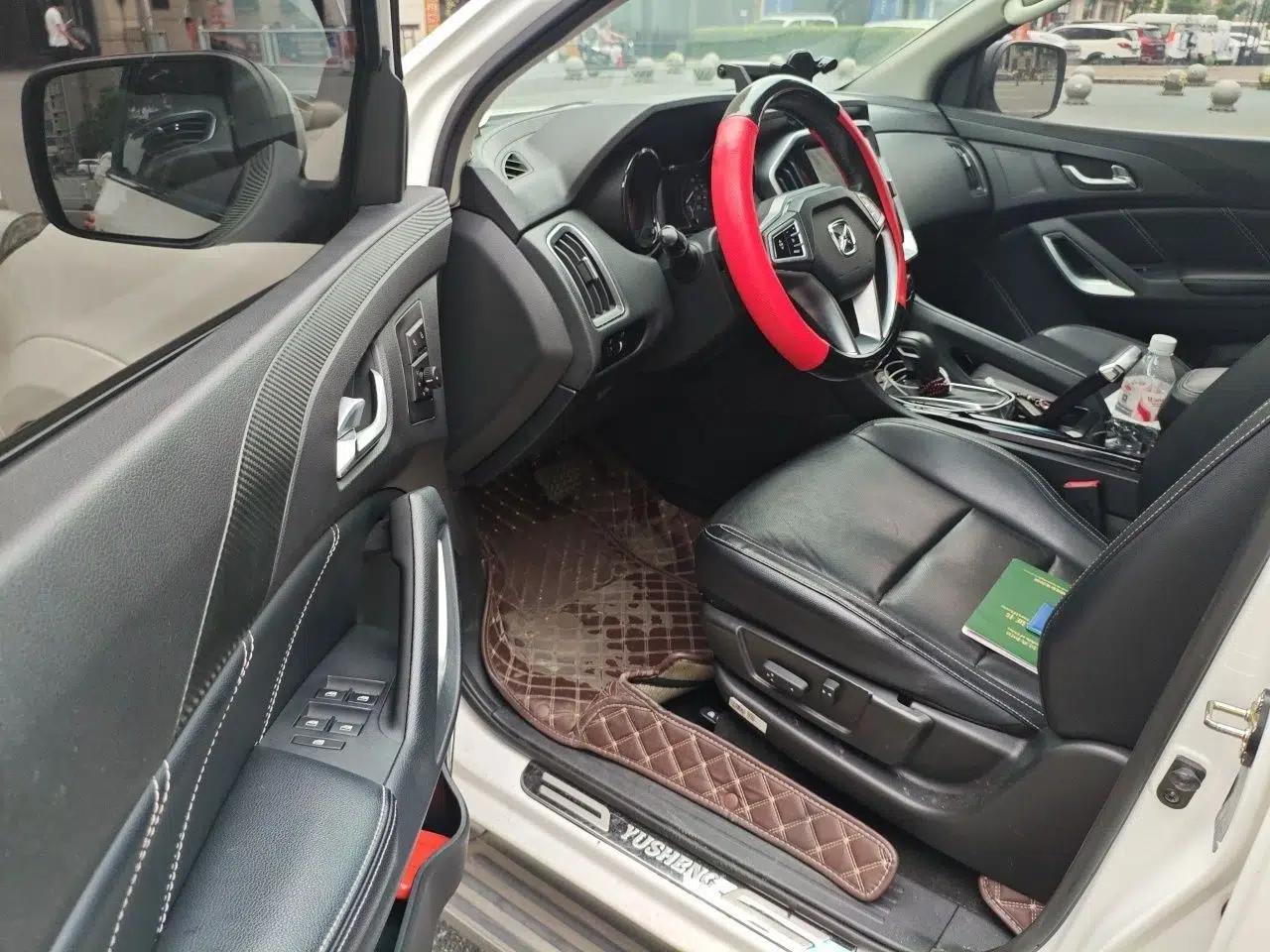 JMC Yusheng S350 2016 2.0T Automatic Two-Wheel Drive Gasoline Luxury Version with Sunroof 5 Seats — миниатюра 16