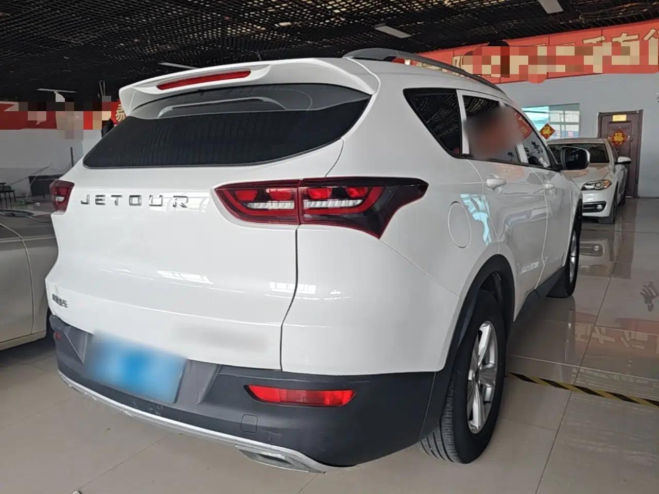 JETOUR X70M 2022 1.5T Manual Advanced Partner Version 5 Seats — миниатюра 6