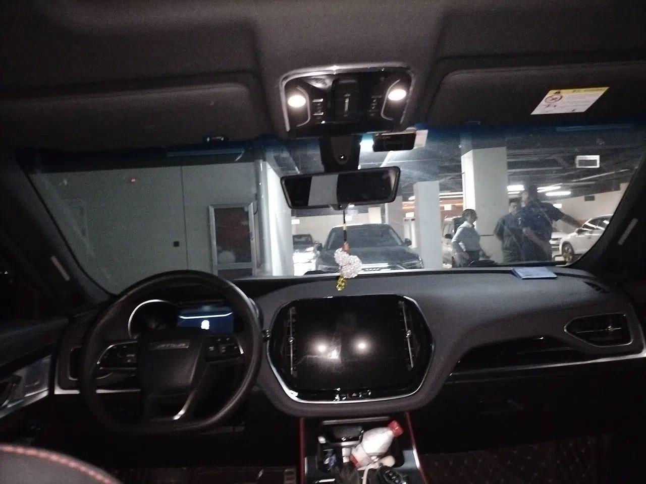 JETOUR X70 Coupe 2020 1.6T DCT CoolFuel 6-Seater — миниатюра 18