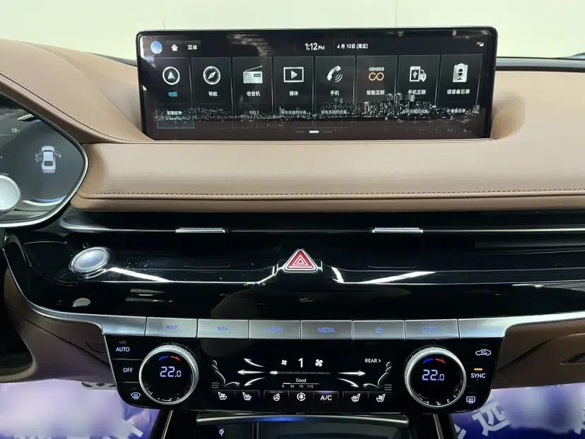 Genesis G80 2023 2.5T Rear-Drive Luxury Edition — миниатюра 12