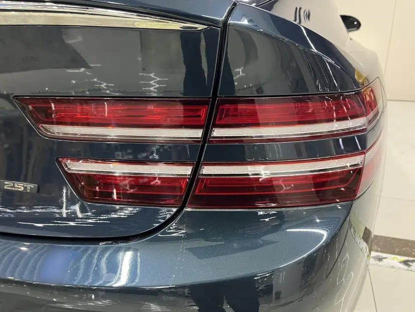 Genesis G80 2023 2.5T Rear-Drive Luxury Edition — миниатюра 4