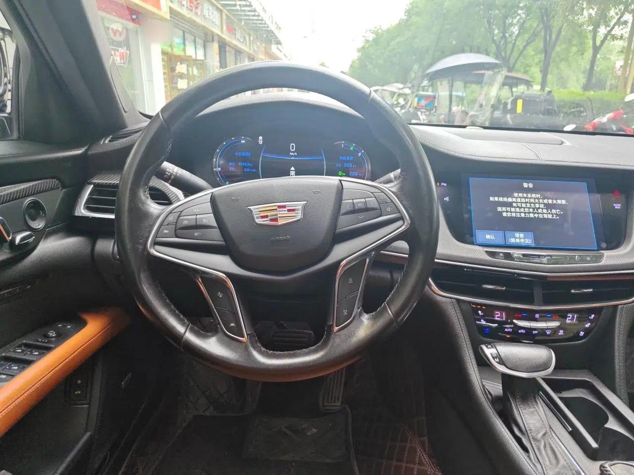 Cadillac CT6 PLUG-IN 2017 30E Premier Edition — миниатюра 10