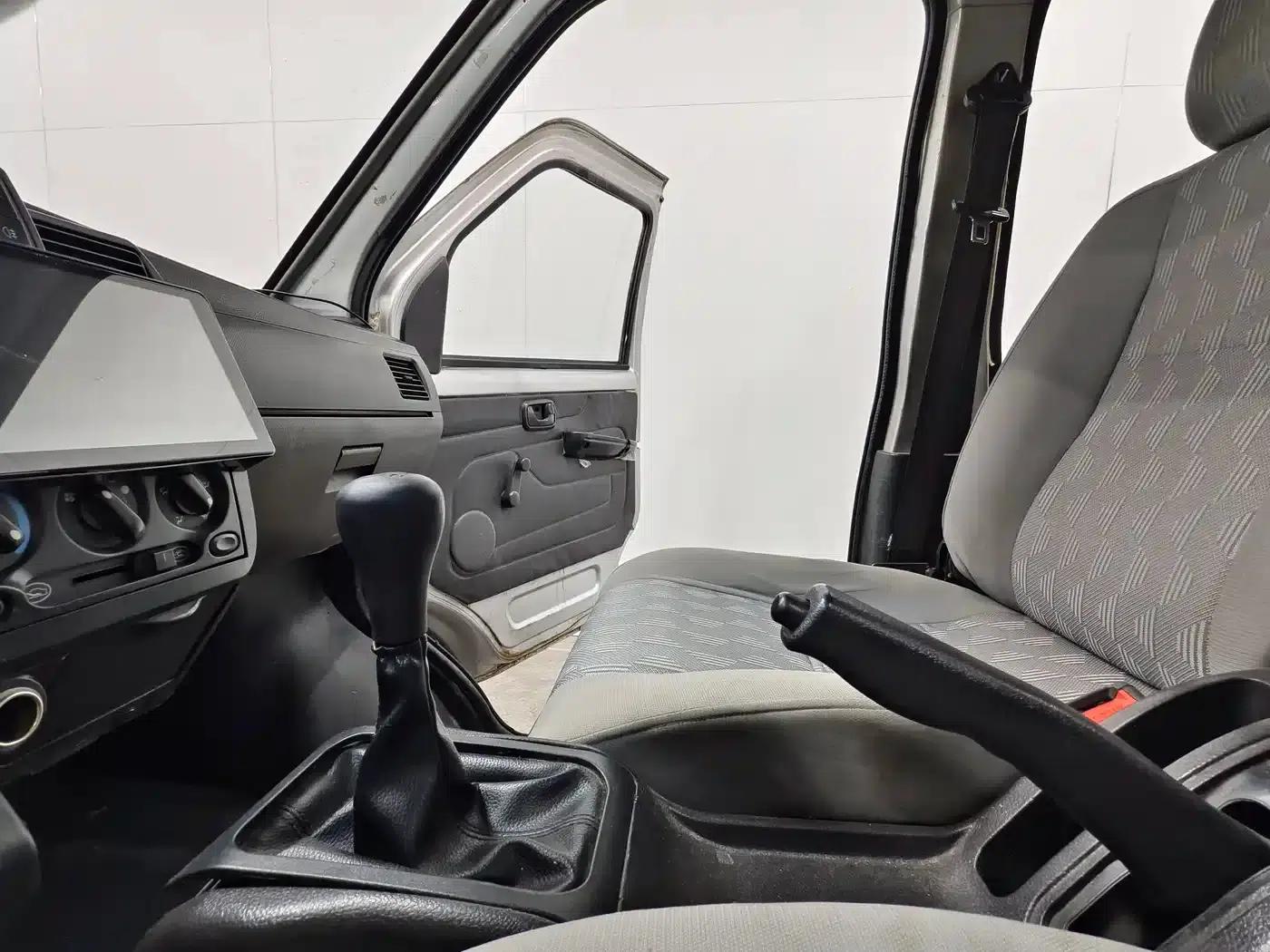 Wuling Rongguang Mini Truck 2017 1.5L Double Cab Basic Model L3C — миниатюра 11