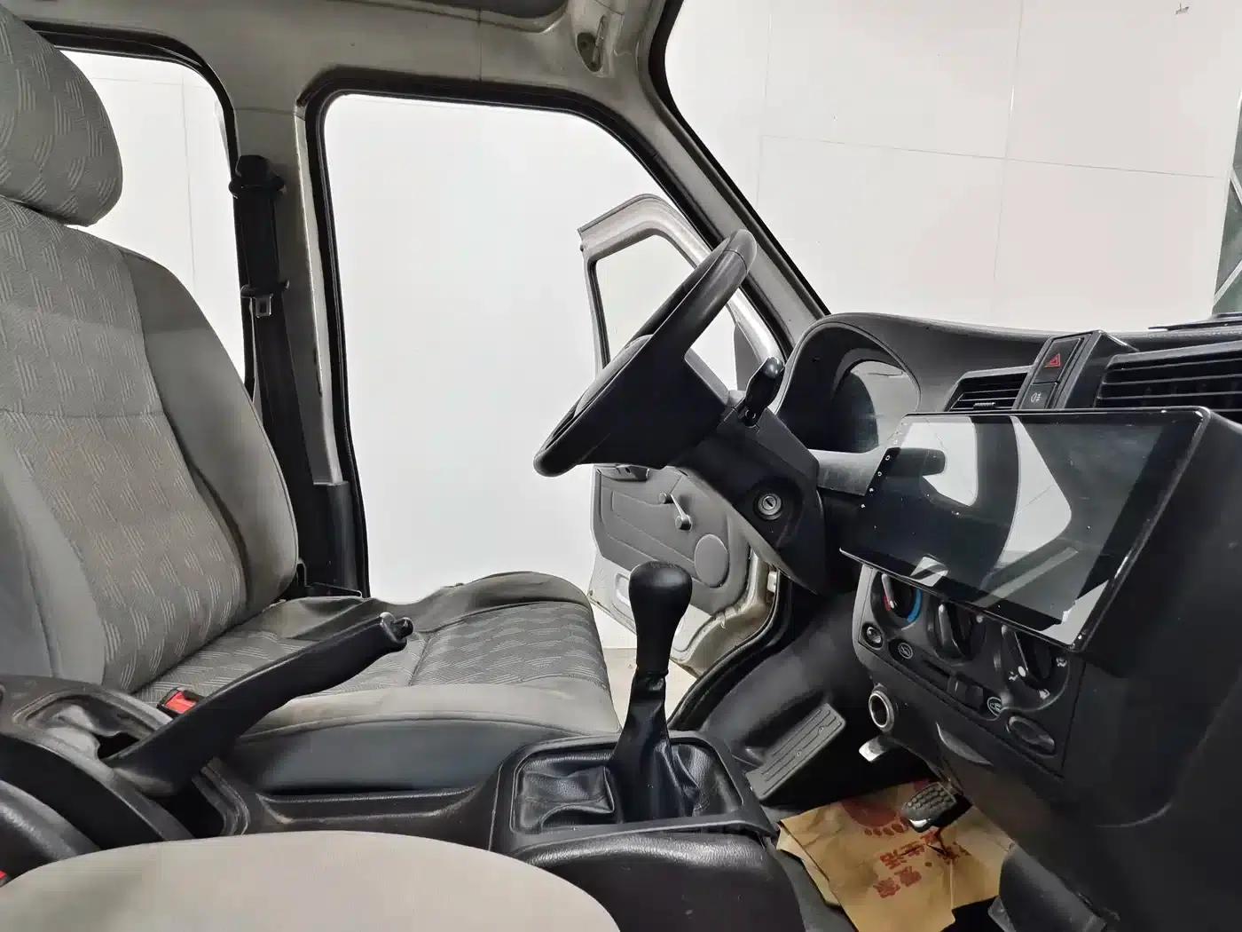 Wuling Rongguang Mini Truck 2017 1.5L Double Cab Basic Model L3C — миниатюра 14