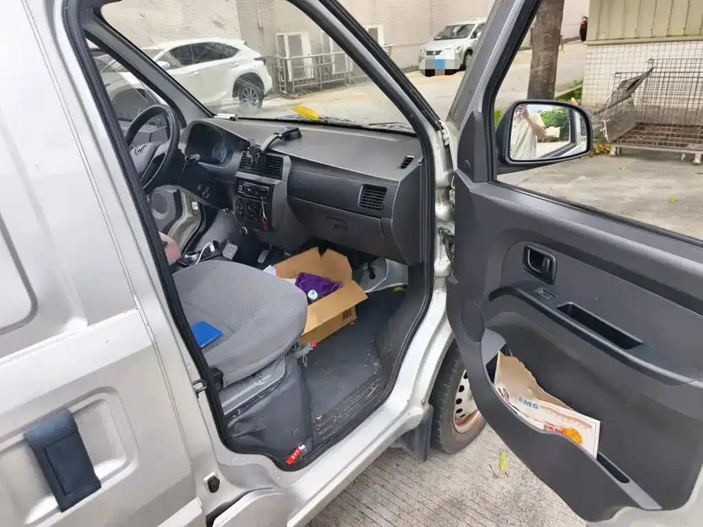 Wuling EV50 2022 Economic and Practical Model, Anchi 35.904kWh — миниатюра 20