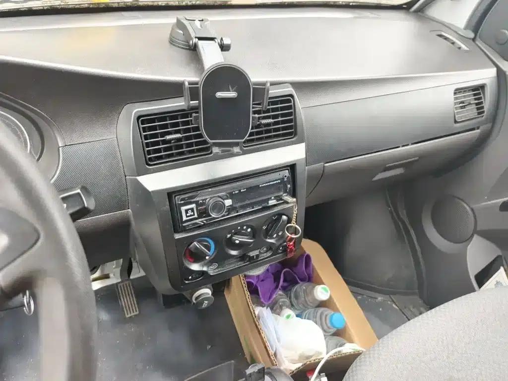 Wuling EV50 2022 Economic and Practical Model, Anchi 35.904kWh — миниатюра 6