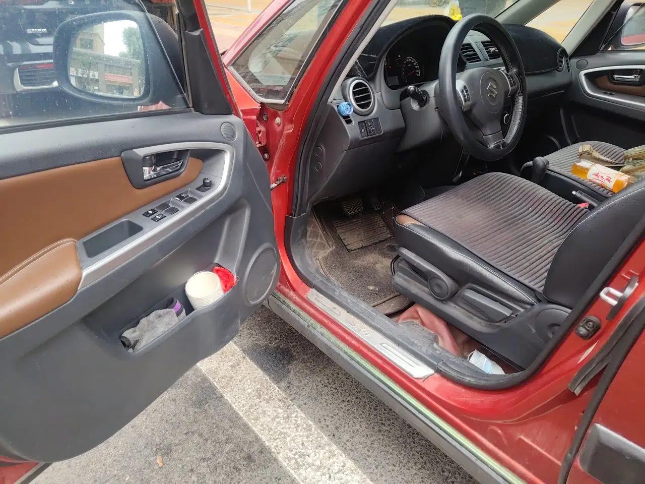Suzuki SX4 2013 Koleos 1.6L Automatic Sport Model — миниатюра 16