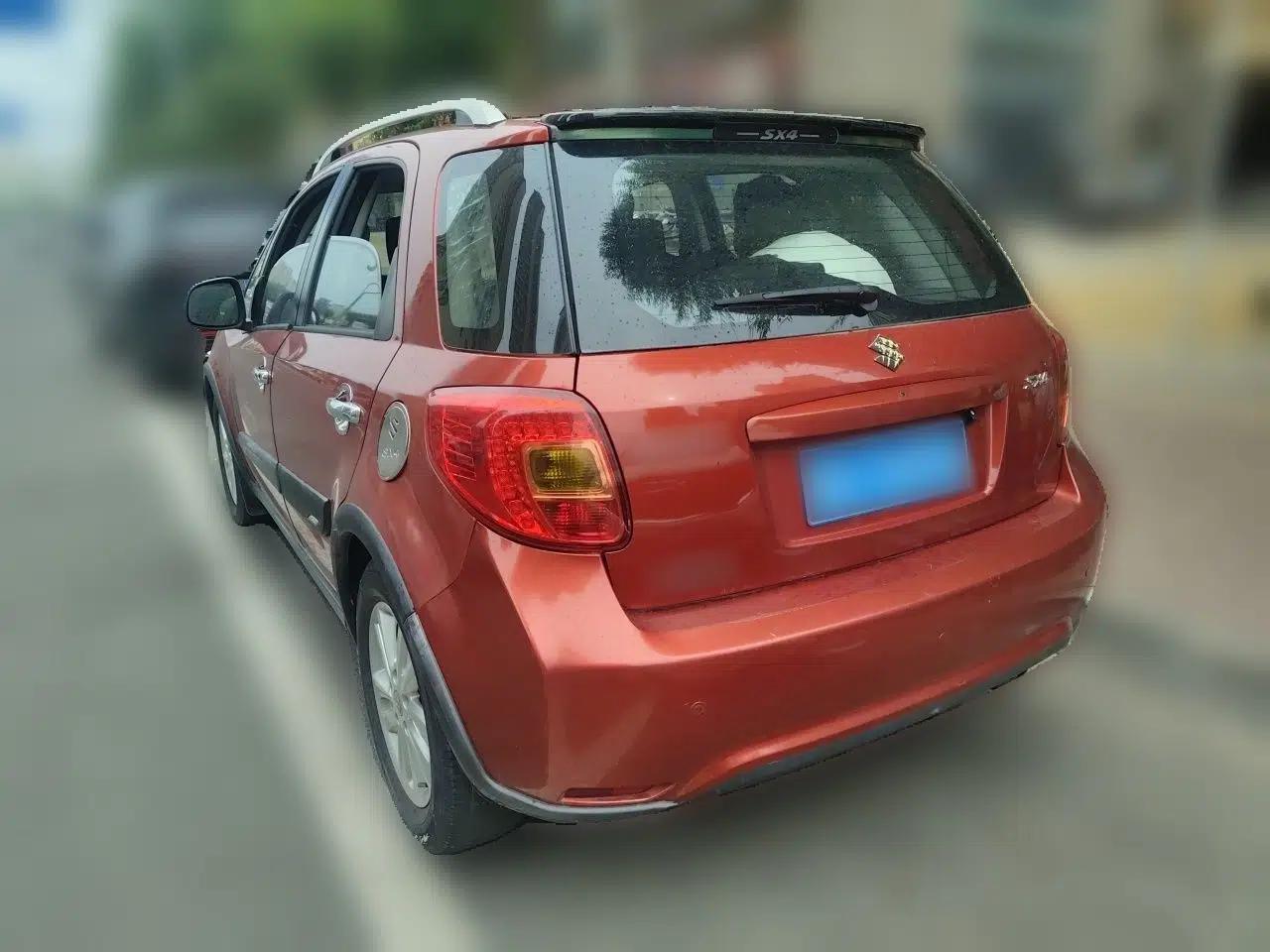 Suzuki SX4 2013 Koleos 1.6L Automatic Sport Model — миниатюра 4