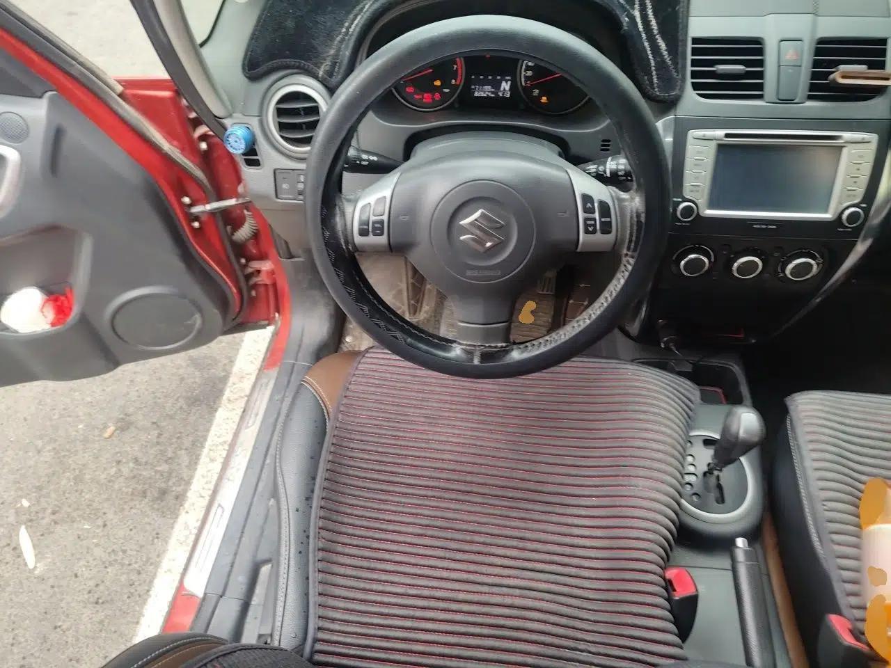 Suzuki SX4 2013 Koleos 1.6L Automatic Sport Model — миниатюра 10