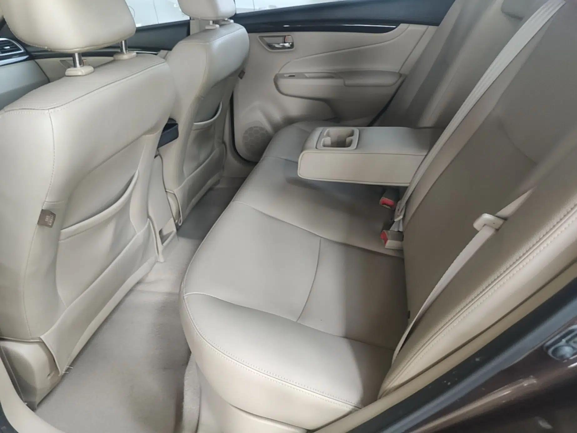 Suzuki Alivio 2015 1.6L Automatic Enjoyment Model — миниатюра 25