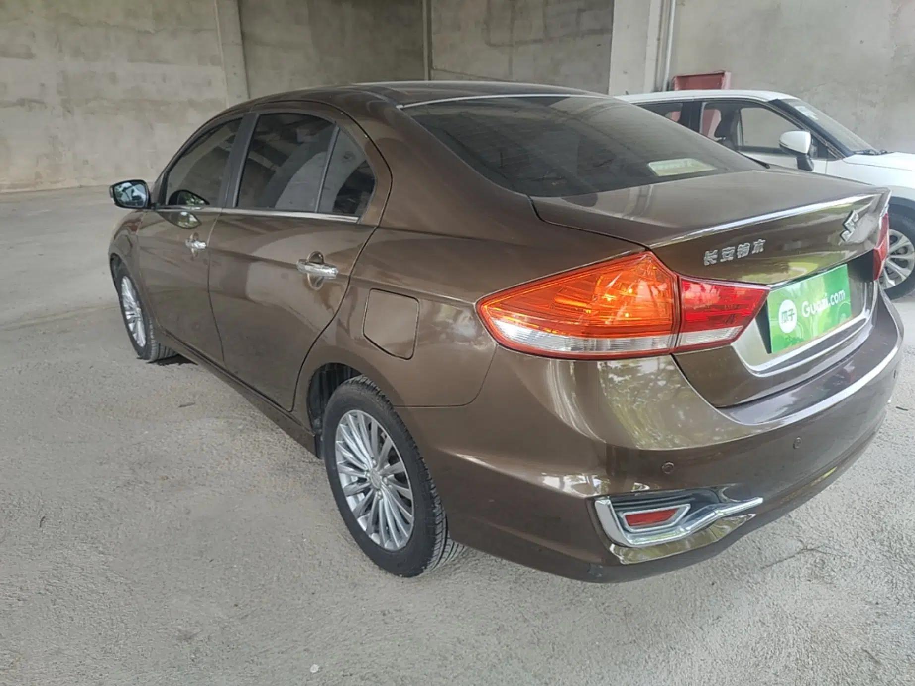 Suzuki Alivio 2015 1.6L Automatic Enjoyment Model — миниатюра 4