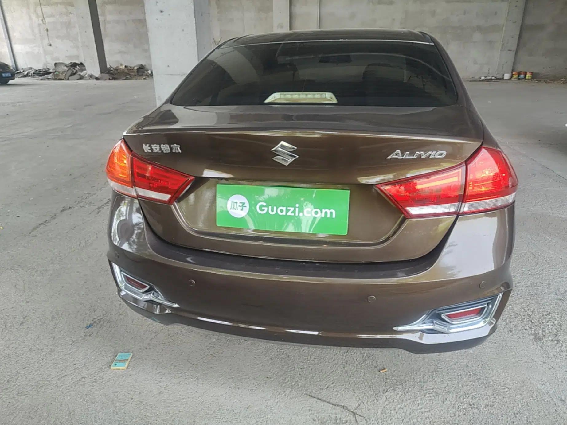 Suzuki Alivio 2015 1.6L Automatic Enjoyment Model — миниатюра 5