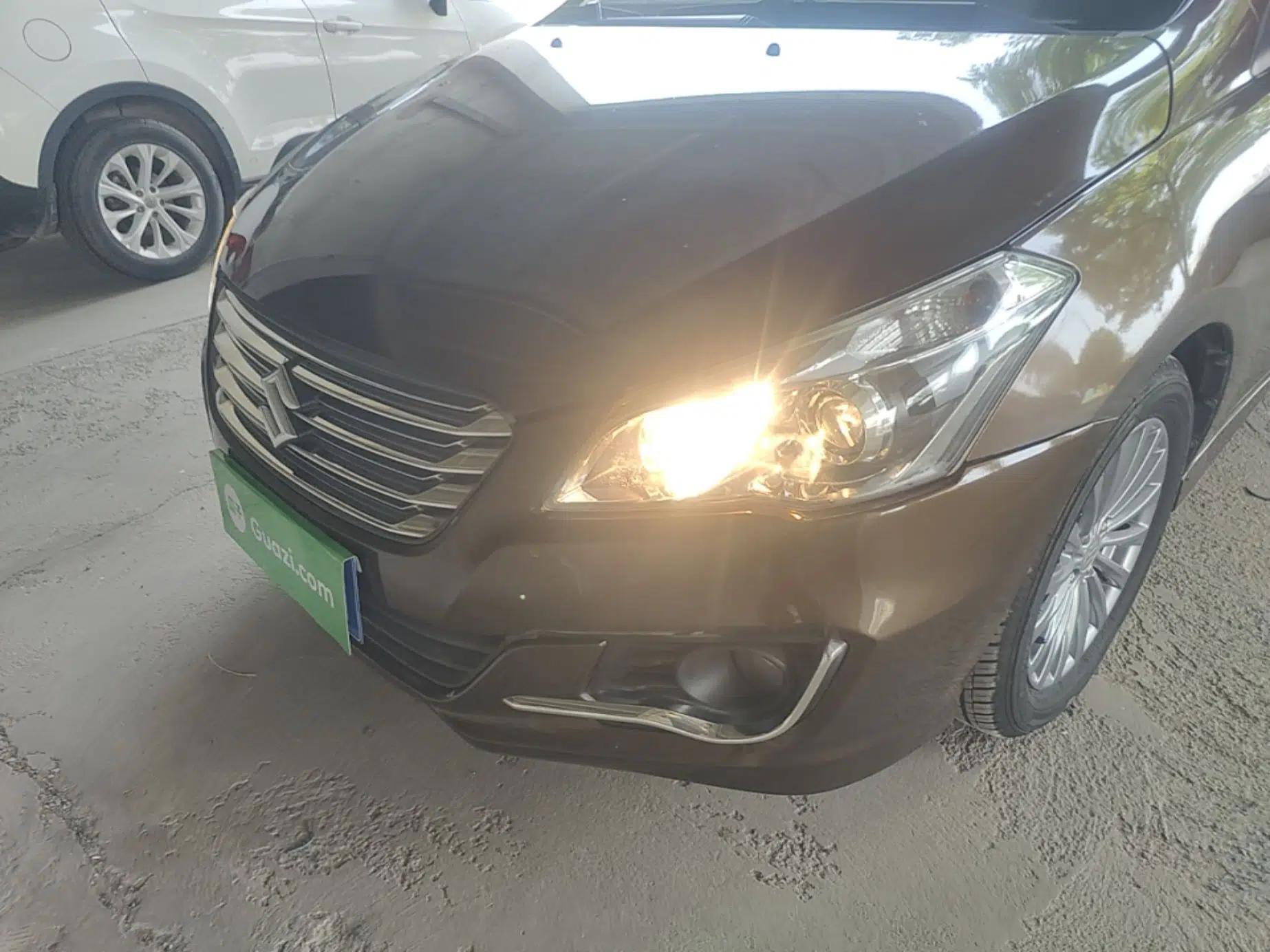 Suzuki Alivio 2015 1.6L Automatic Enjoyment Model — миниатюра 8