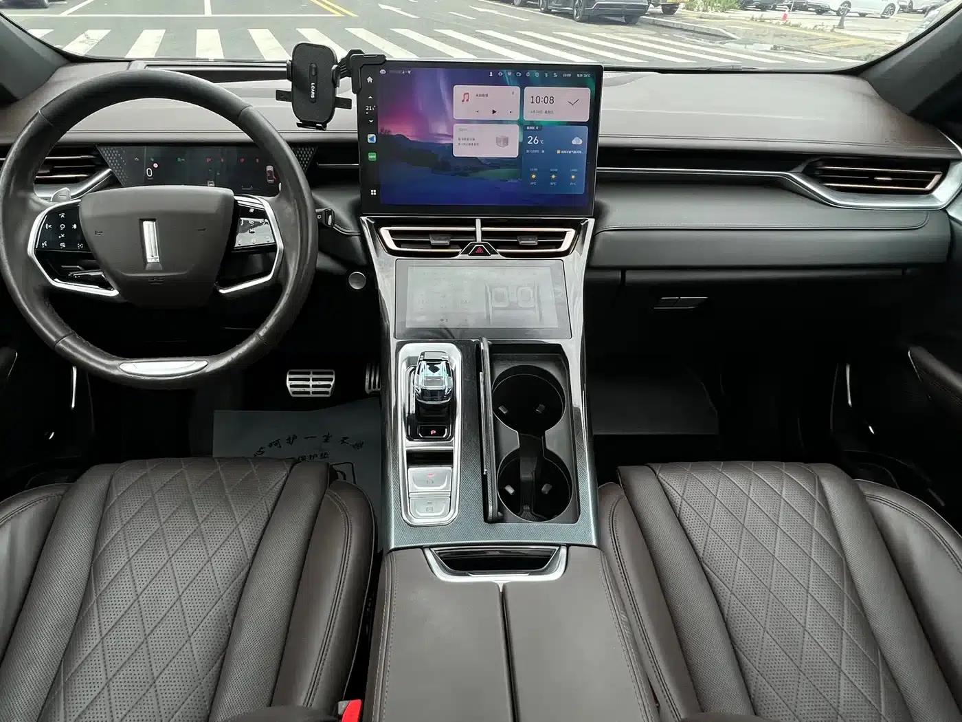 Wey brand Mocha 2021 2.0T 2WD Special Edition — миниатюра 8
