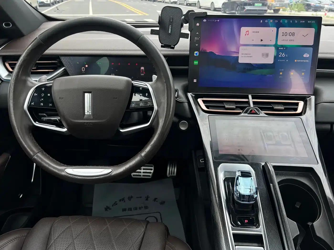 Wey brand Mocha 2021 2.0T 2WD Special Edition — миниатюра 9