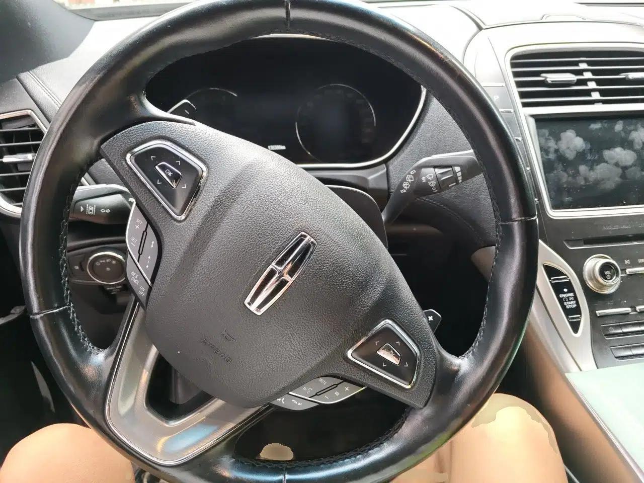 Lincoln MKX 2015 2.0T Four-Wheel Drive Luxury Edition — миниатюра 10