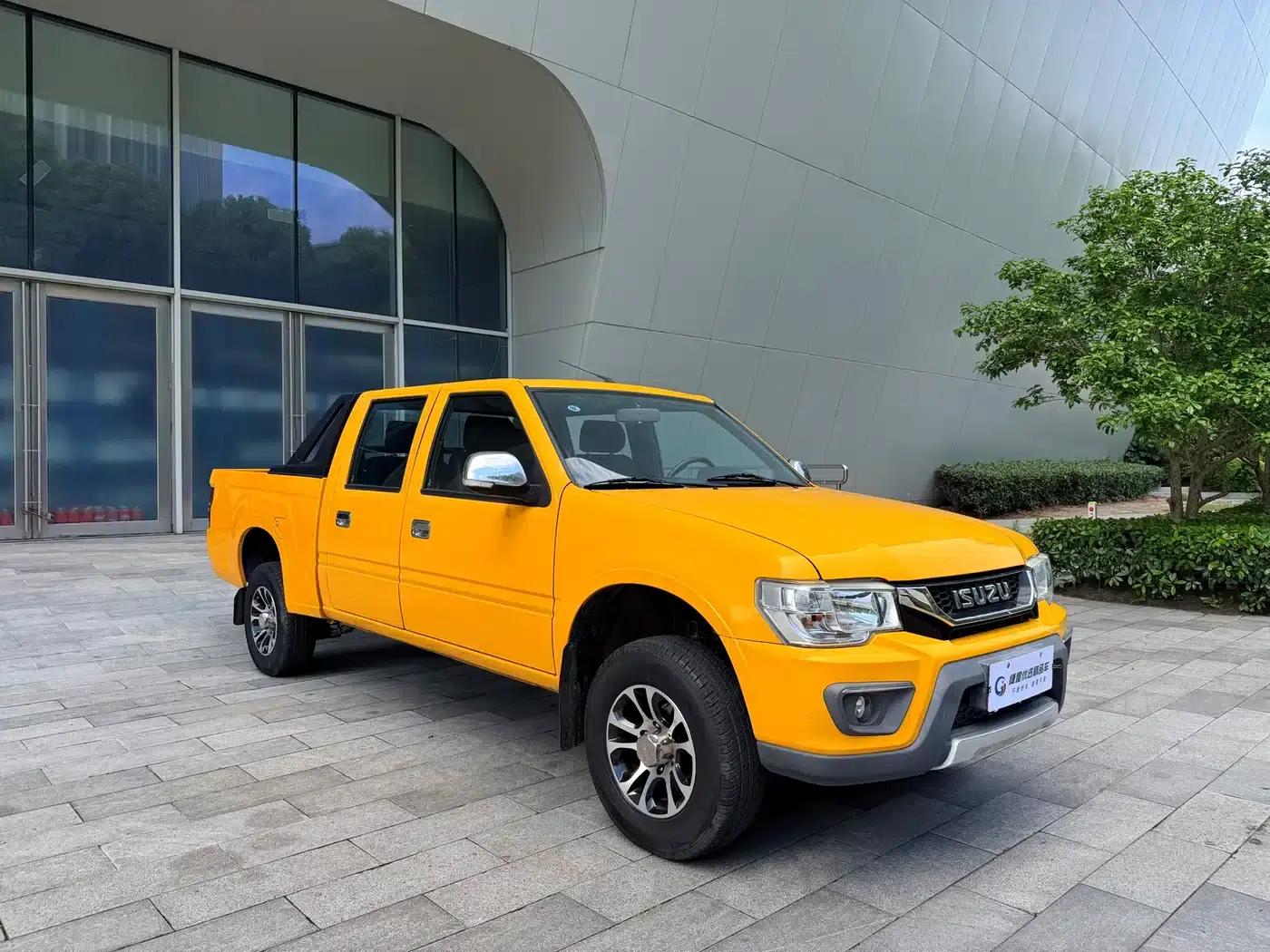 Qingling Isuzu T17 2023 Model 3.0T Diesel Four-Wheel Drive Flatbed Truck with Extended Wheelbase 4KH1CT6H1 — миниатюра 3