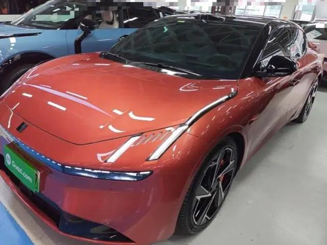 Lynk & Co Z10 2025 95 kWh 702 km All-Wheel Drive Intelligent Driving Ultra