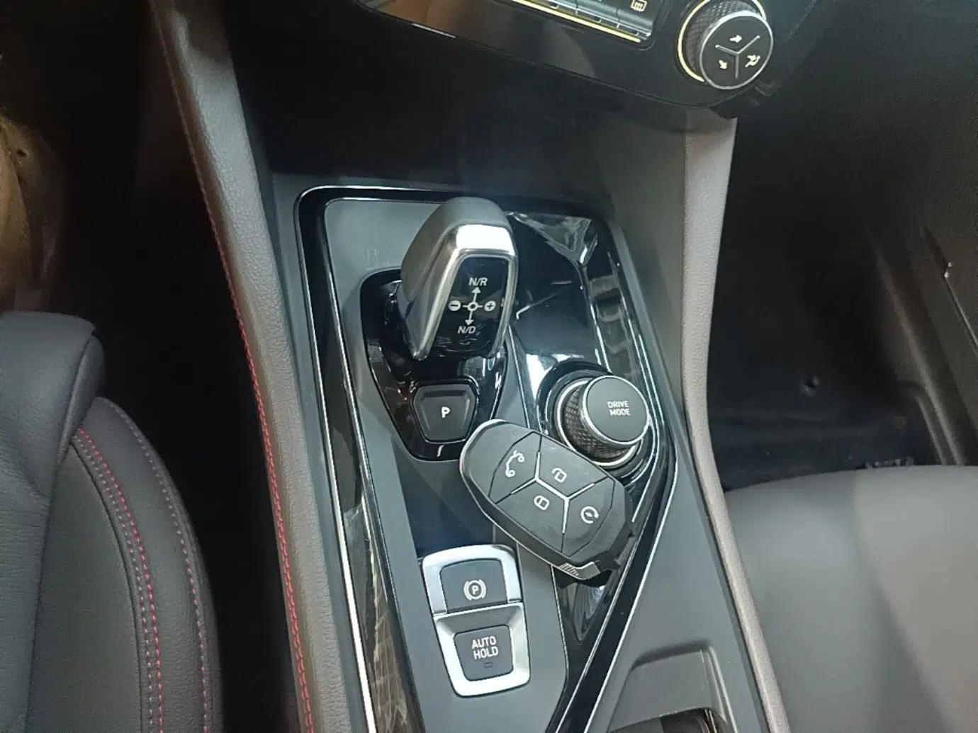 Lynk & Co 02 New Energy 2021 1.5T PHEV Pro — миниатюра 21