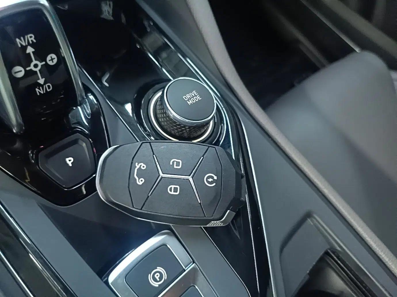 Lynk & Co 02 New Energy 2021 1.5T PHEV Pro — миниатюра 28