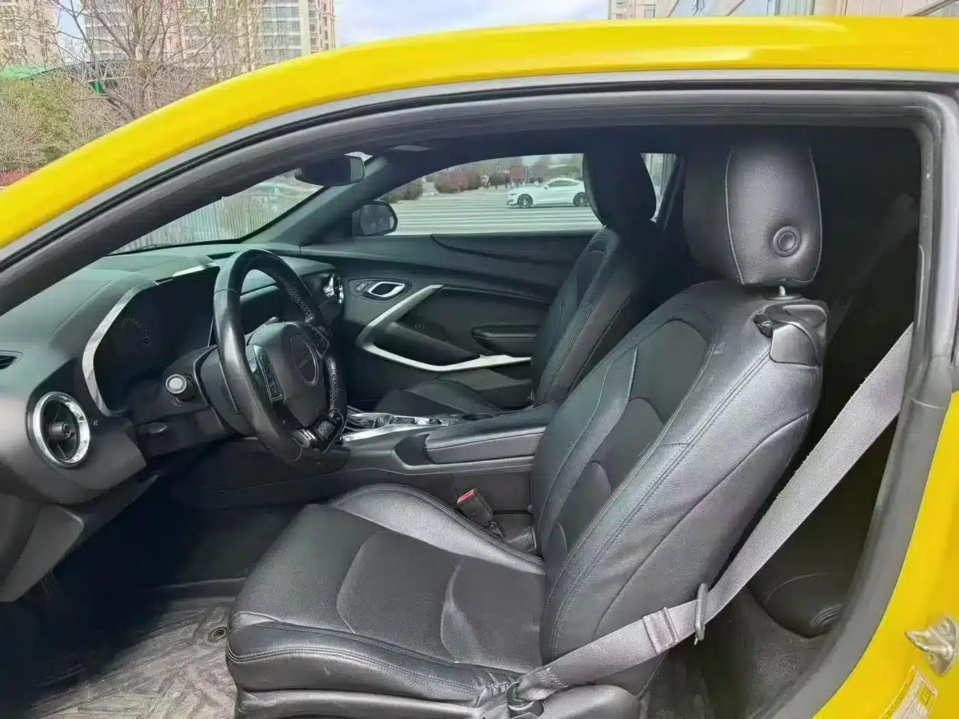 2017 Camaro 2.0T RS — миниатюра 4