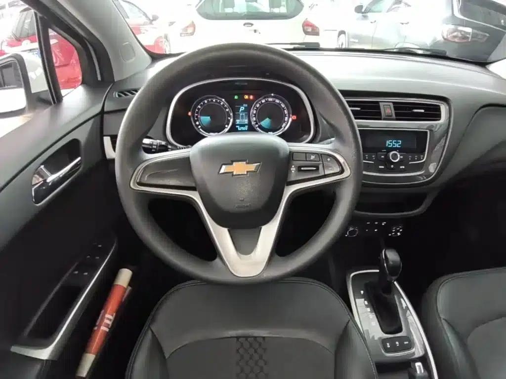 Chevrolet Aveo RV 2018 1.5L Automatic Smart Edition — миниатюра 11