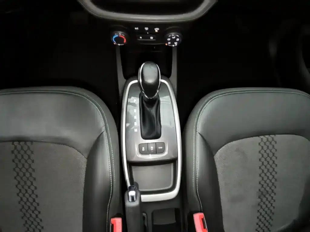 Chevrolet Aveo RV 2018 1.5L Automatic Smart Edition — миниатюра 14