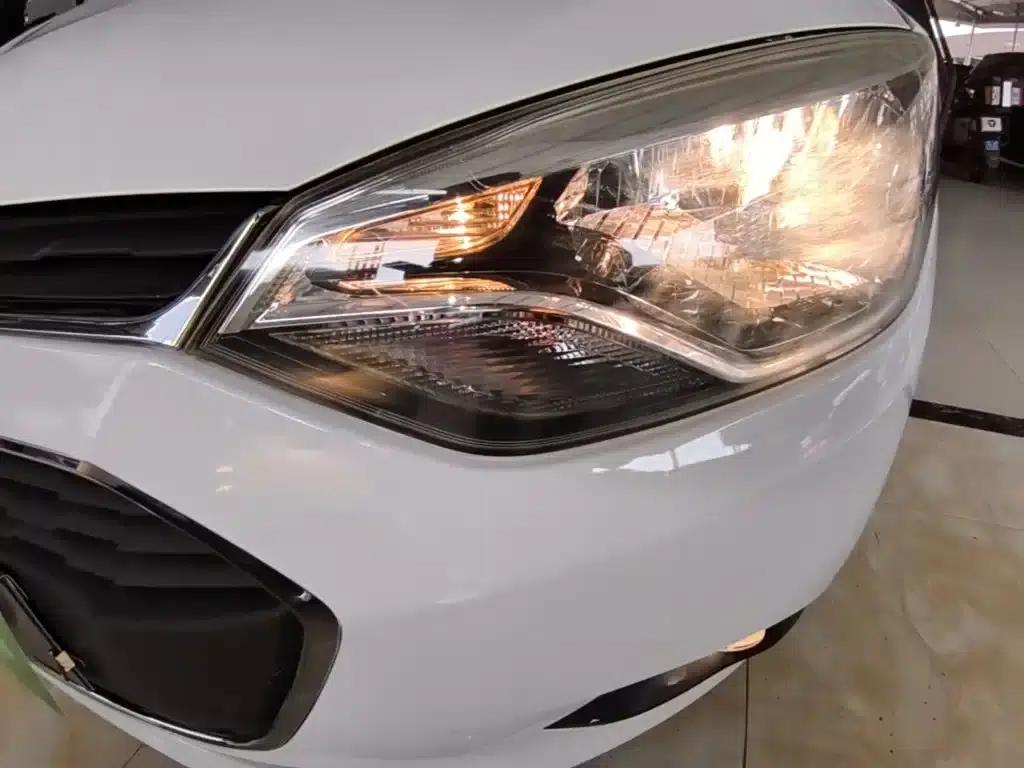 Chevrolet Aveo RV 2018 1.5L Automatic Smart Edition — миниатюра 24