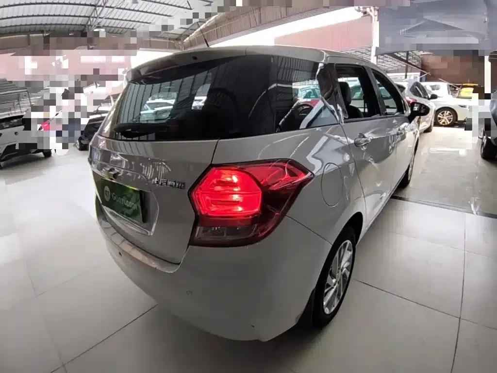 Chevrolet Aveo RV 2018 1.5L Automatic Smart Edition — миниатюра 7