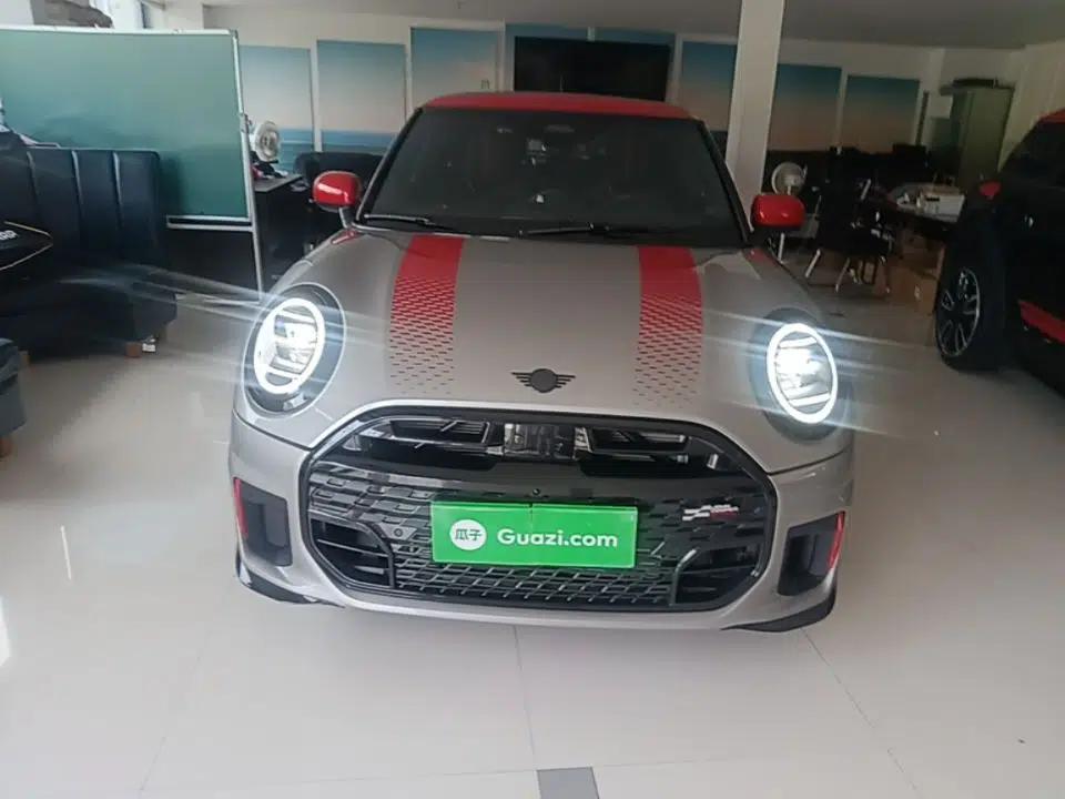 MINI JCW 2025 JOHN COOPER WORKS — миниатюра 2