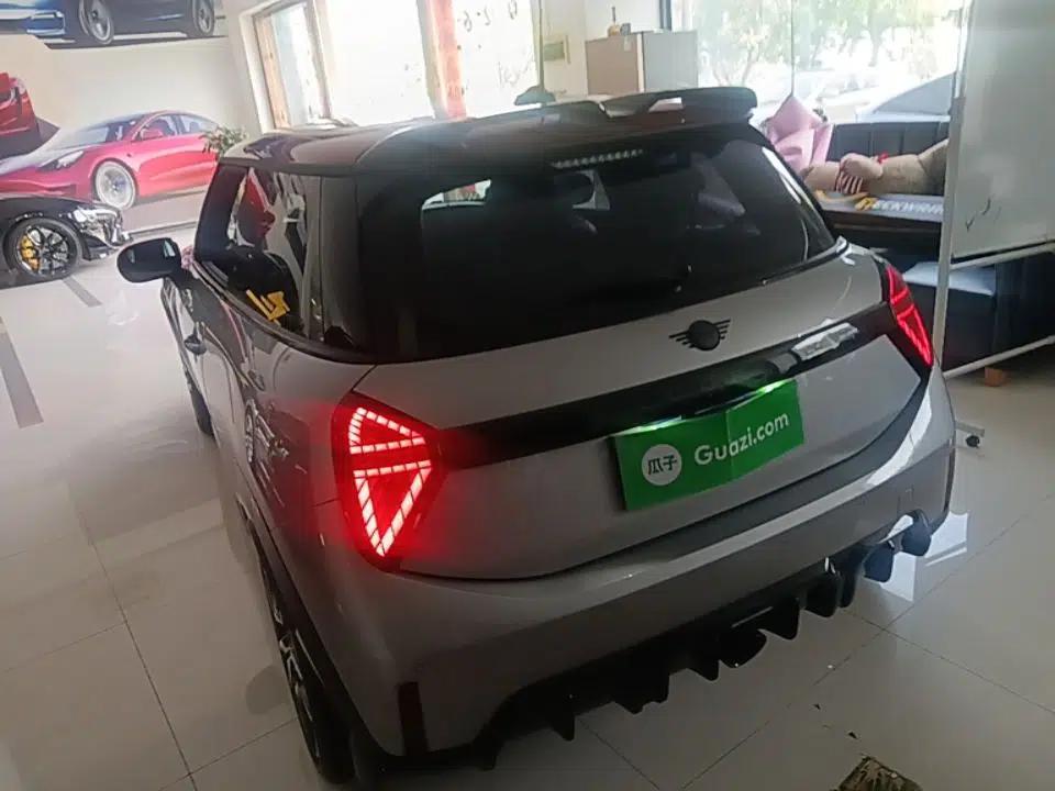MINI JCW 2025 JOHN COOPER WORKS — миниатюра 4
