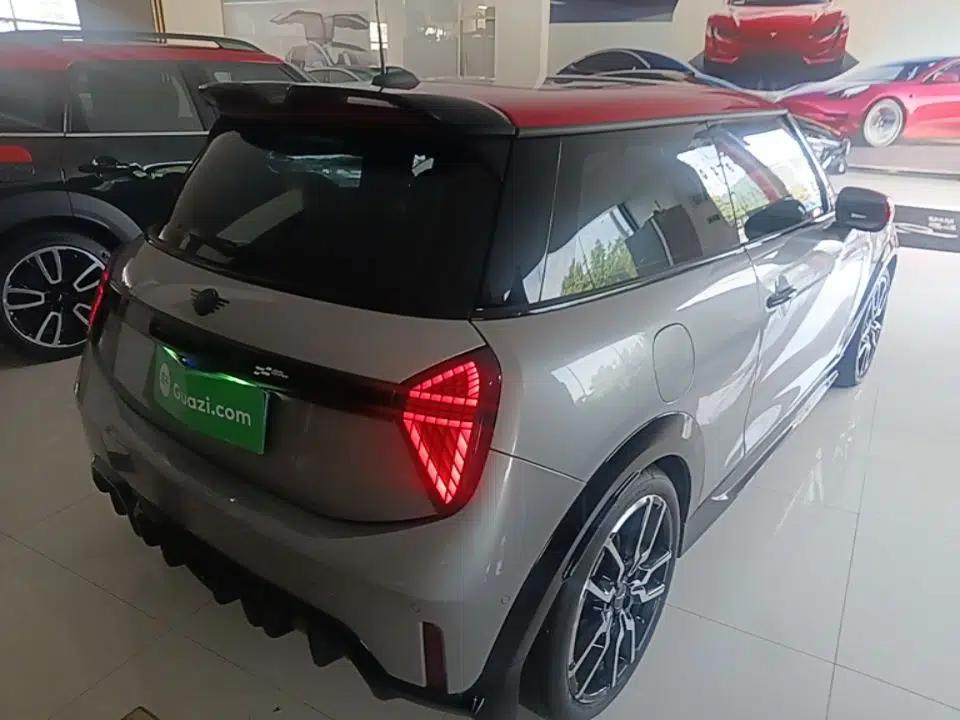 MINI JCW 2025 JOHN COOPER WORKS — миниатюра 6