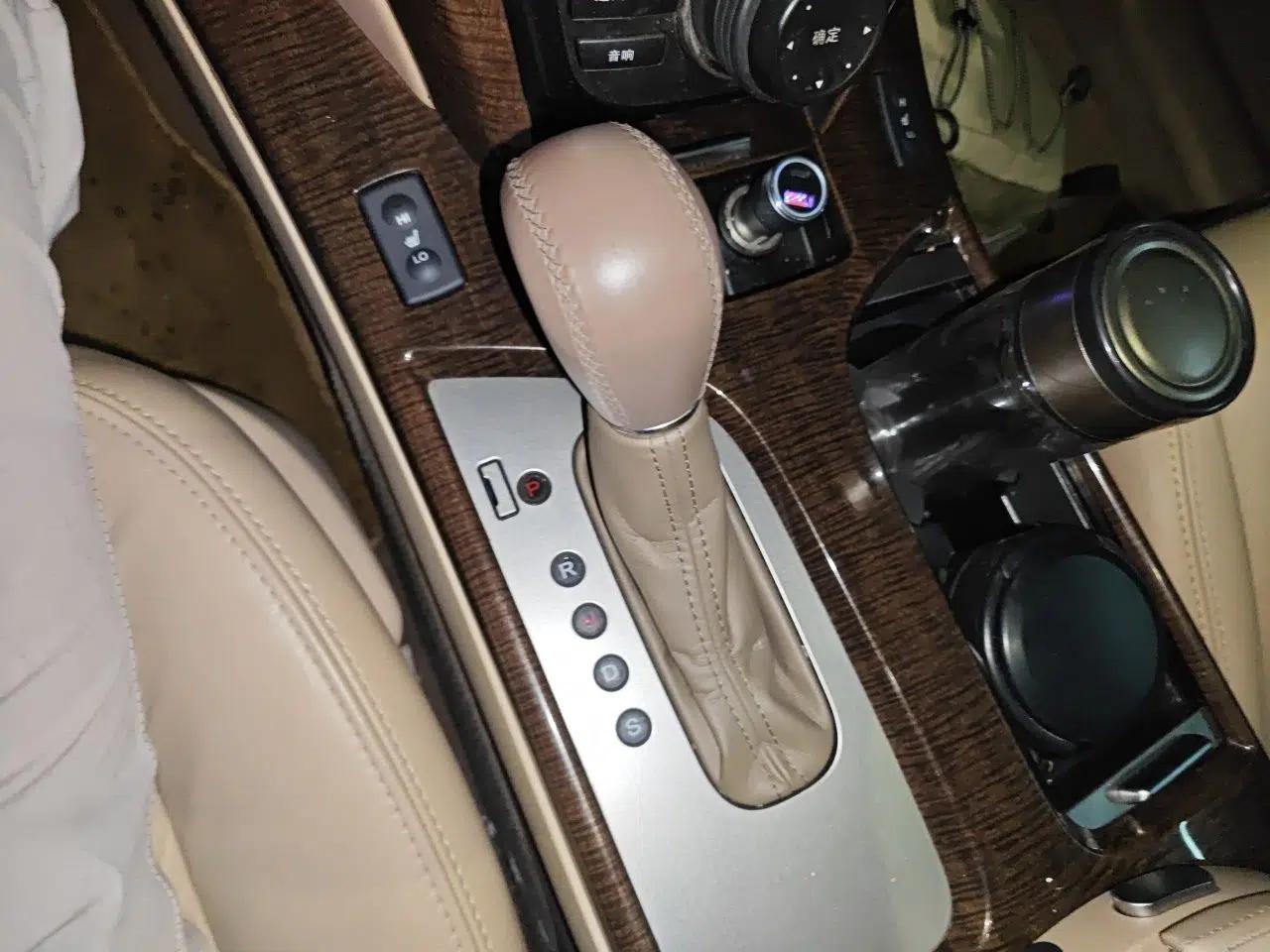 Acura MDX 2011 3.7 Standard Deluxe Sport Edition — миниатюра 14