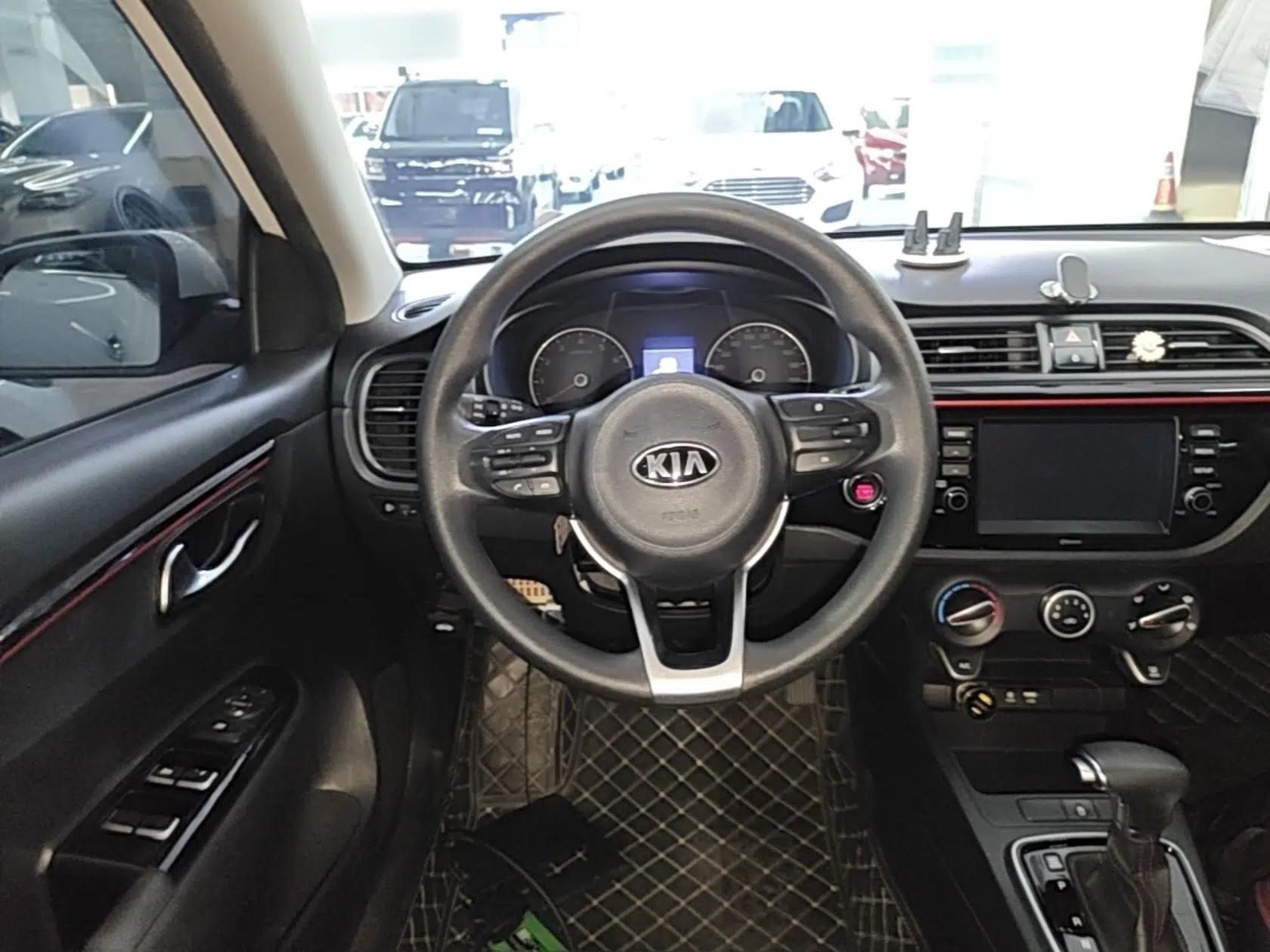 Kia KX Cross 2017 1.4L AT GLS — миниатюра 13