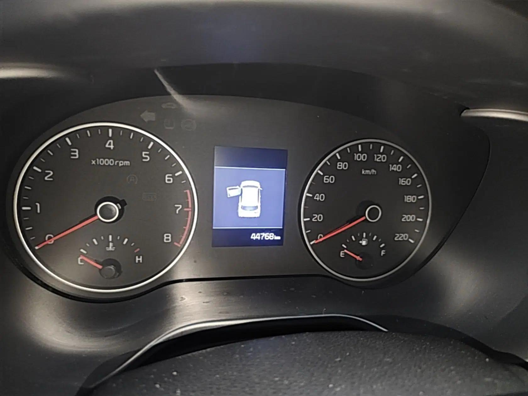 Kia KX Cross 2017 1.4L AT GLS — миниатюра 14