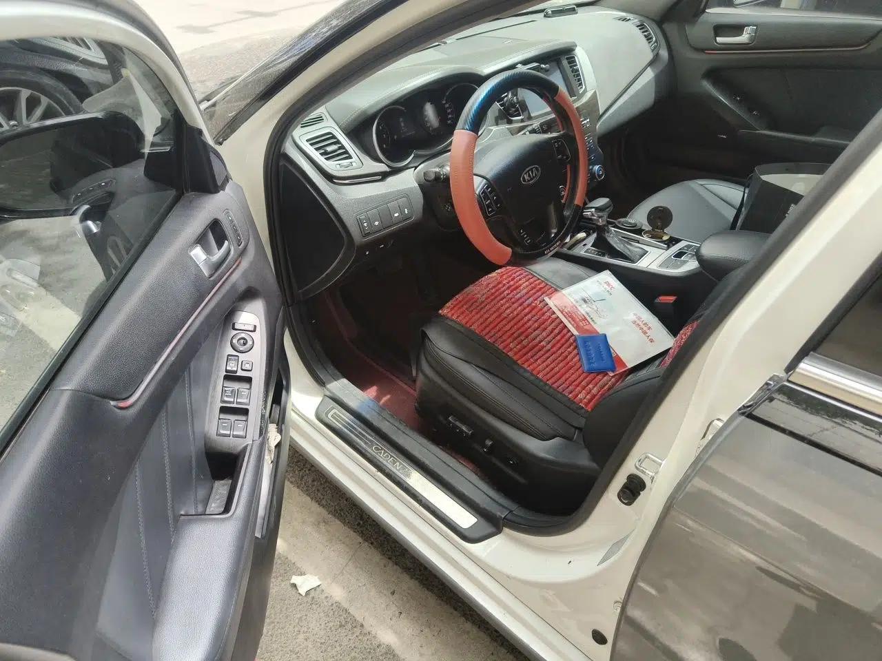 Kia Cadenza 2012 2.4L Luxury Version — миниатюра 16