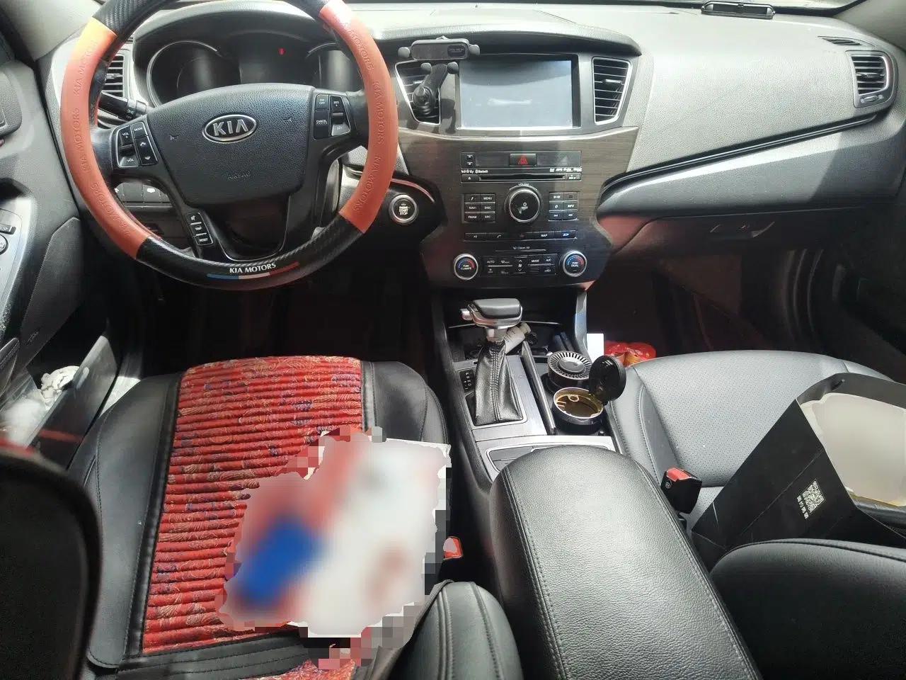 Kia Cadenza 2012 2.4L Luxury Version — миниатюра 9