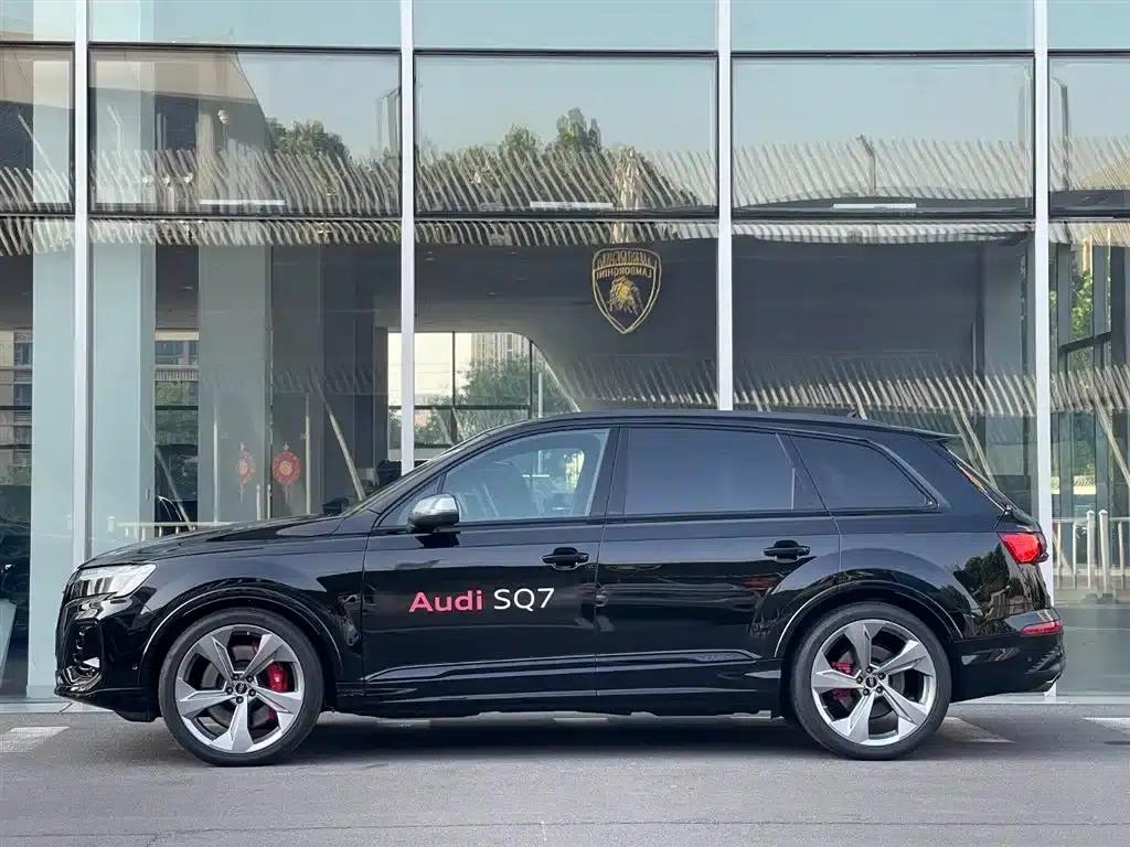 Audi SQ7 2024 4.0 TFSI — миниатюра 3
