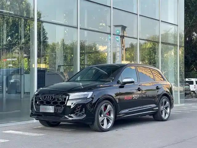 Audi SQ7 2024 4.0 TFSI