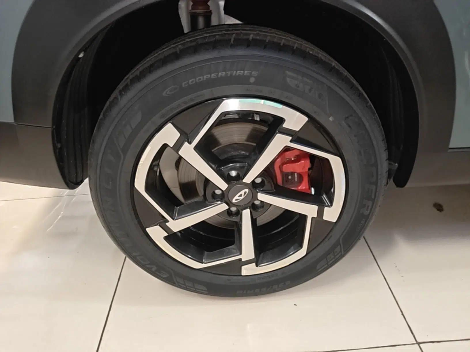 Chery Explore 06 2023 Yoye Edition 1.6T Four-Wheel Drive Explore Boundary — миниатюра 16