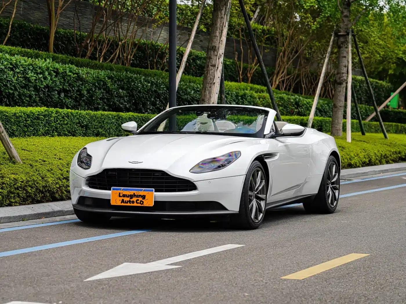 Aston Martin DB11 2019 4.0T V8 Volante — миниатюра 1